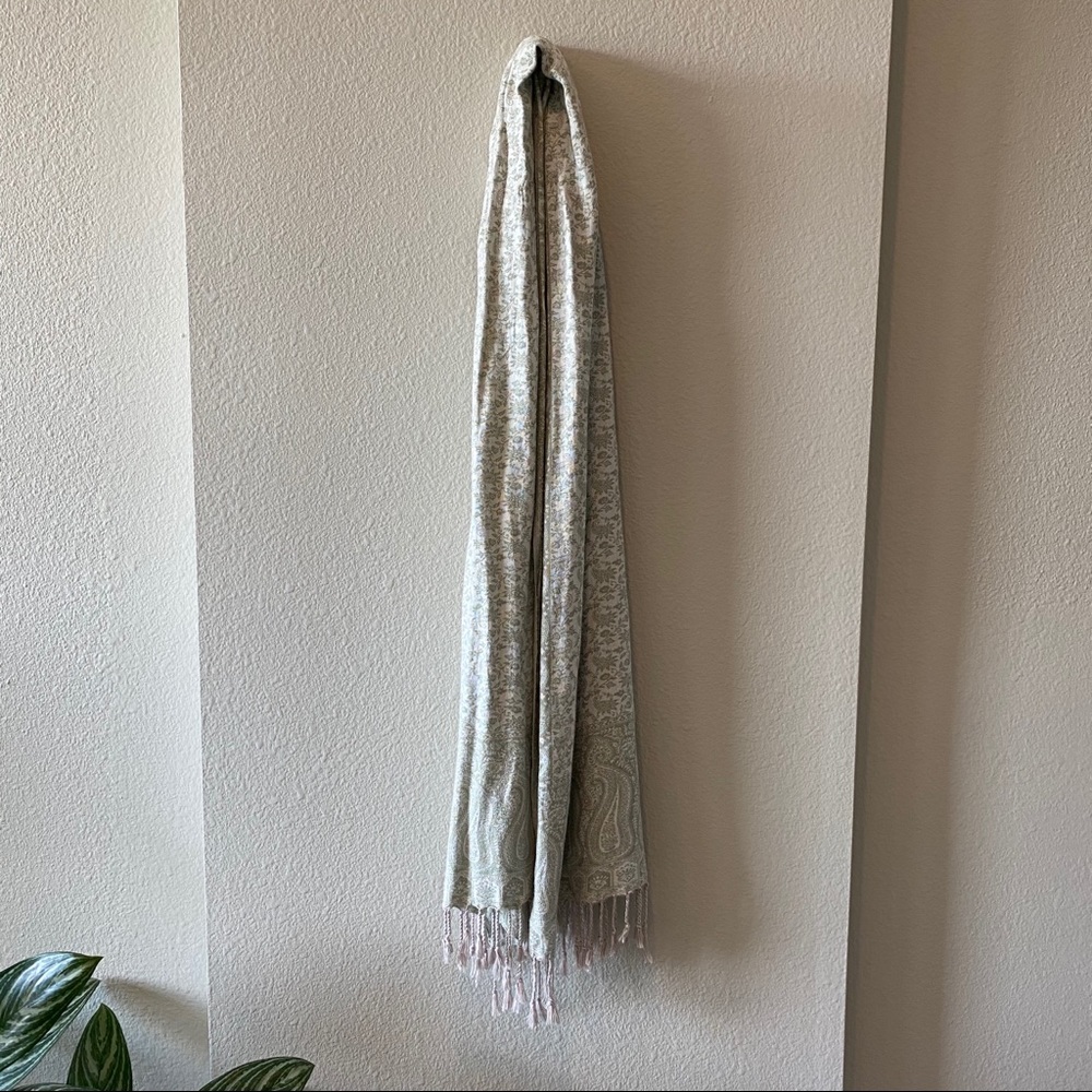 Reversible Light Green Shawl
